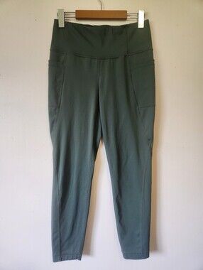 Lolë Sage Green High-Rise Pocket Leggings Size M V-Back Workout Activewear EUC